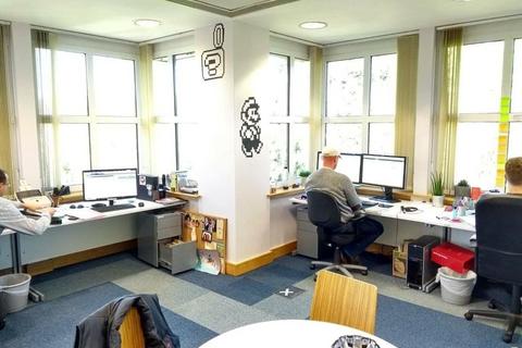 Serviced office to rent, 29 Linkfield Lane,Raven House,