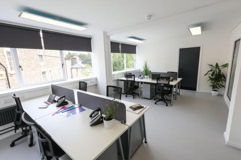 Serviced office to rent - 470 Bath Road,,