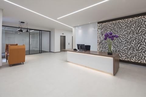 Serviced office to rent, 42 Trinity Square,,