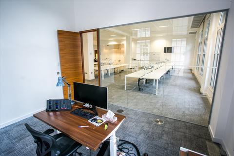 Serviced office to rent - 21 Iron Trades House,21 Grosvenor Place, Belgravia