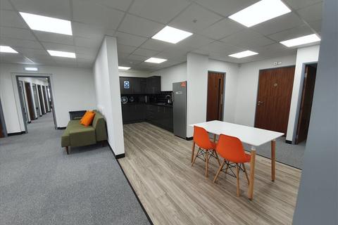 Serviced office to rent - 821 Bath Road,,