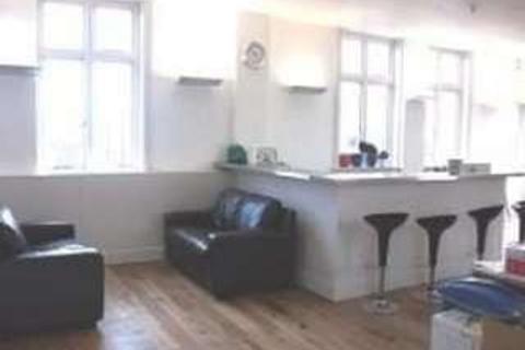 Office to rent, 8 Battersea Park Road,Studio 16, Cloisters House,