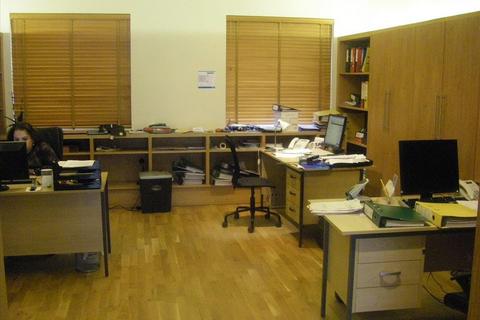 Office to rent, 1 Kimberley Court,,