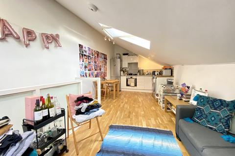 2 bedroom flat to rent, Beresford road, Haringey