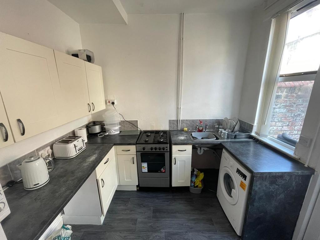 Fitzgerald Road, Liverpool... 3 bed terraced house £70,000