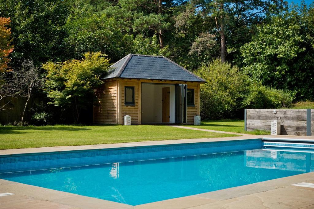Pool House