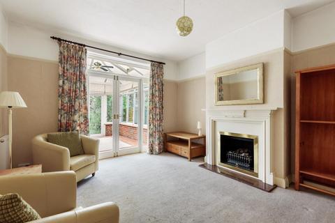 1 Mainridge Road, Chislehurst, BR7 6DN