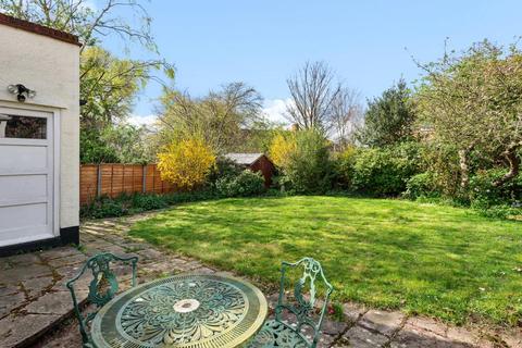 1 Mainridge Road, Chislehurst, BR7 6DN