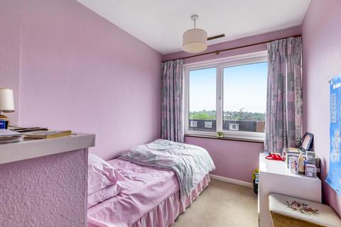 48 Madeira Avenue, Bromley, BR1 4AY
