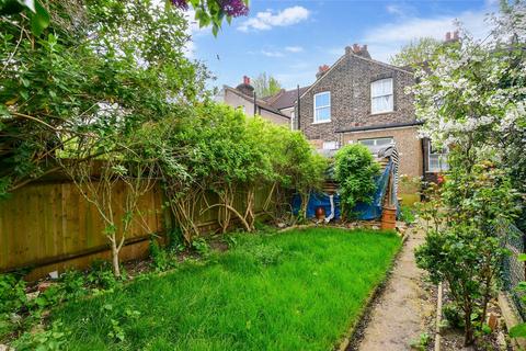 65 Tharp Road, Wallington, SM6 8LG