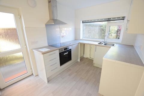 2 bedroom ground floor flat to rent, Old Milton Road, New Milton, Hampshire. BH25 6EB