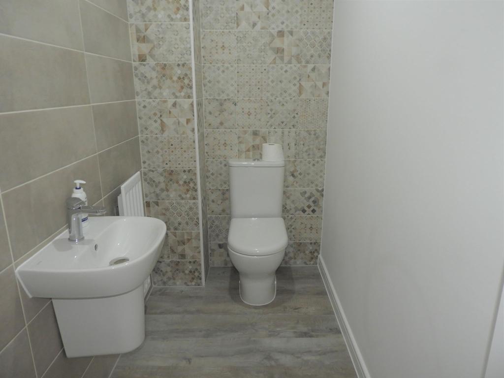 Photograph 7
