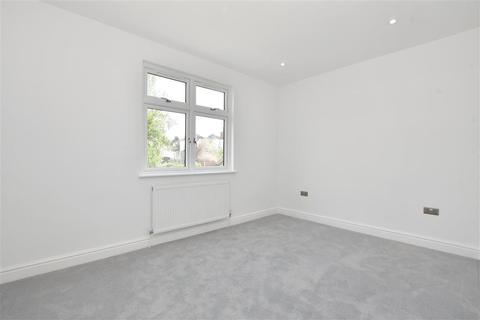8 Caterham Avenue, Ilford, IG5 0PY