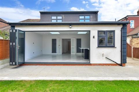 8 Caterham Avenue, Ilford, IG5 0PY