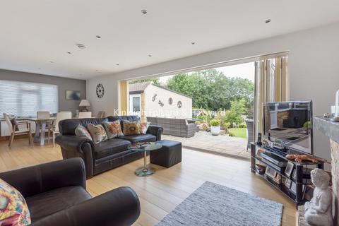 3 Fosters Close, Chislehurst, BR7 6NG