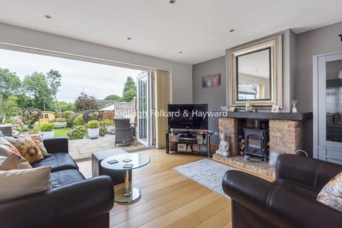 3 Fosters Close, Chislehurst, BR7 6NG