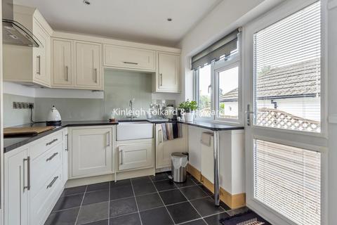 3 Fosters Close, Chislehurst, BR7 6NG