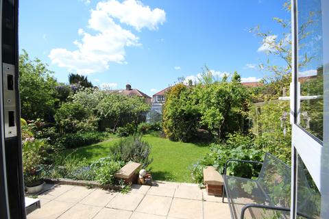 17 Torrington Road, Perivale, Greenford, UB6 7EP