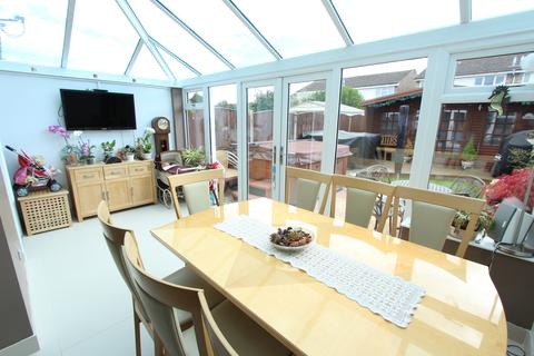 16 Clyde, East Tilbury, Tilbury, RM18 8RY