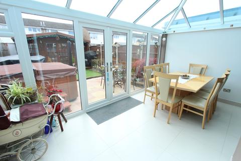16 Clyde, East Tilbury, Tilbury, RM18 8RY