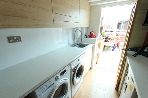 16 Clyde, East Tilbury, Tilbury, RM18 8RY