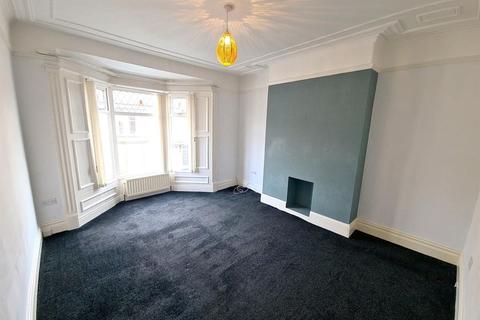 3 bedroom flat for sale - Richmond Road, South Shields