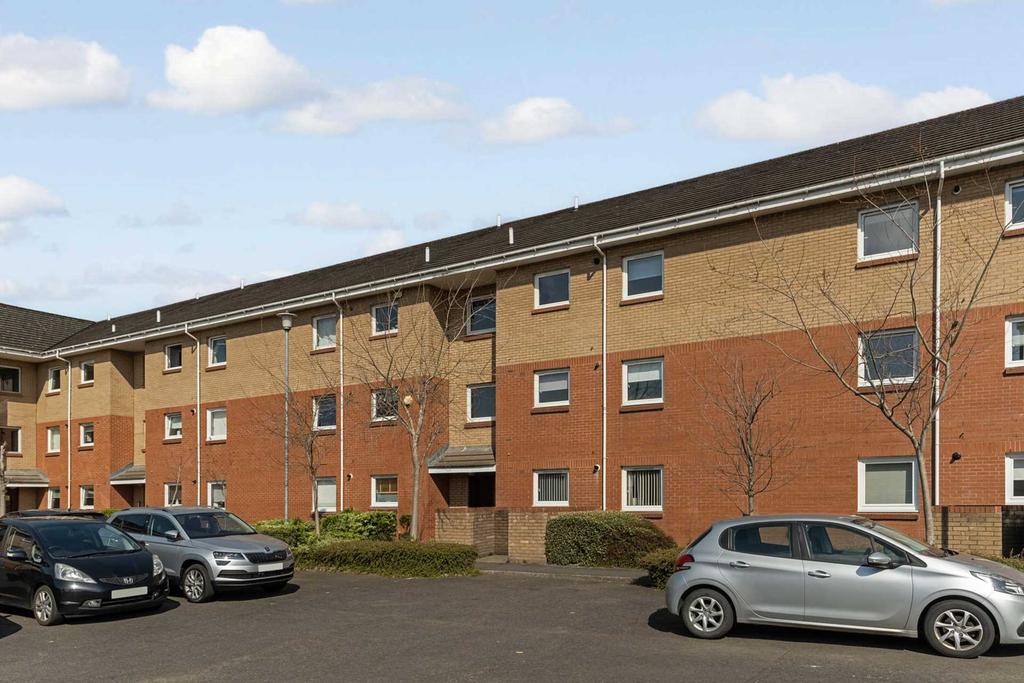 McCourt Gardens, Bellshill 2 bed flat £85,000