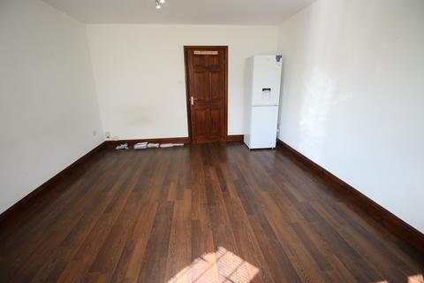 2 bedroom terraced house to rent - Parklands Court, Great West Road, HOUNSLOW, Greater London, TW5