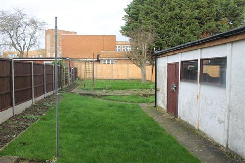 125 Locket Road, Wealdstone, Harrow, HA3 7NY