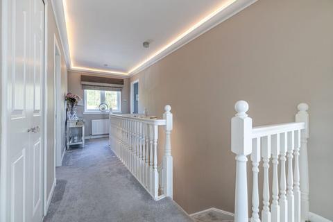 21 Braidpark Drive, Giffnock, Glasgow, G46 6NB