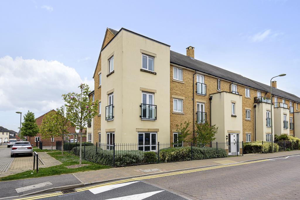 Didcot, Oxfordshire, OX11 2 bed flat £240,000