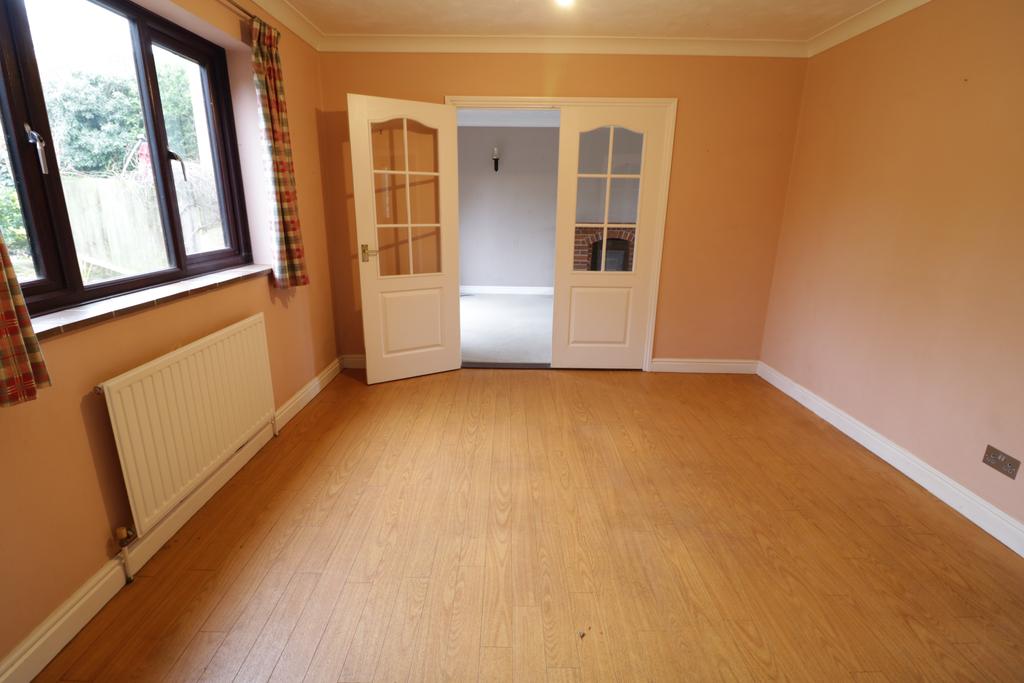 Tilkey Road, Coggeshall CO6 4 bed detached house £595,000