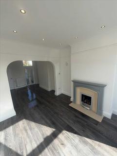3 bedroom terraced house to rent, Moore Street, Liverpool