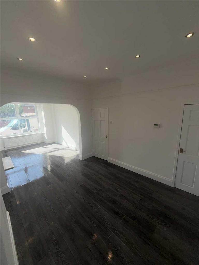 House in Sefton, Liverpool City Region - View 5