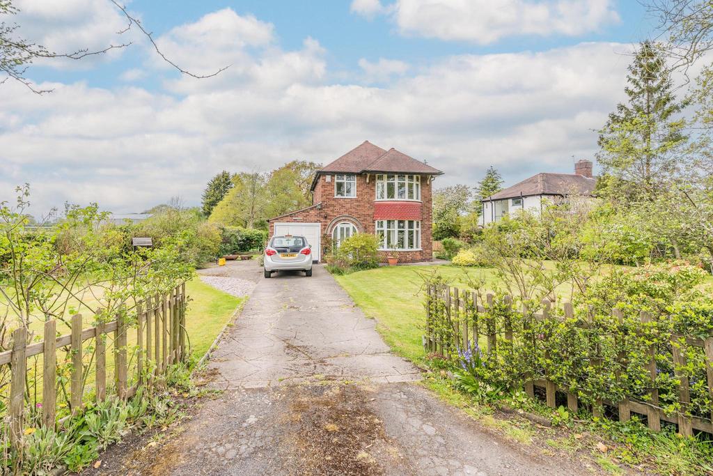 Newton Hall Lane, Mobberley, Knutsford 3 bed detached house £800,000