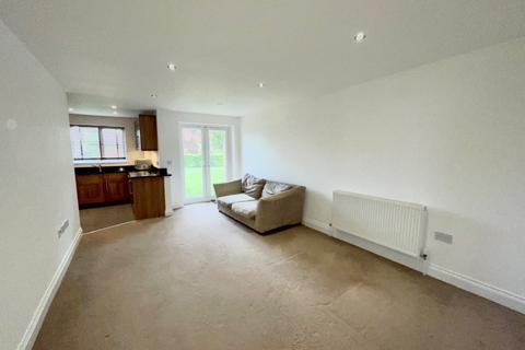 2 bedroom ground floor flat for sale - Hooper Court, Gresham Road, Staines-upon-Thames, Surrey, TW18