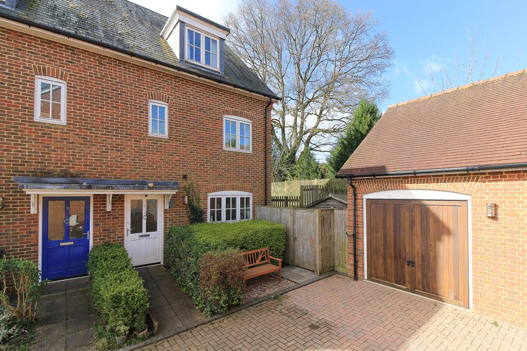 Nassau Drive, Crowborough 4 bed end of terrace house £455,000