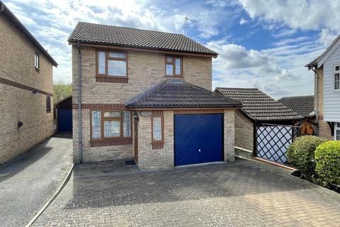 3 bedroom detached house for sale - Southgate Road, Ipswich IP8 3SJ