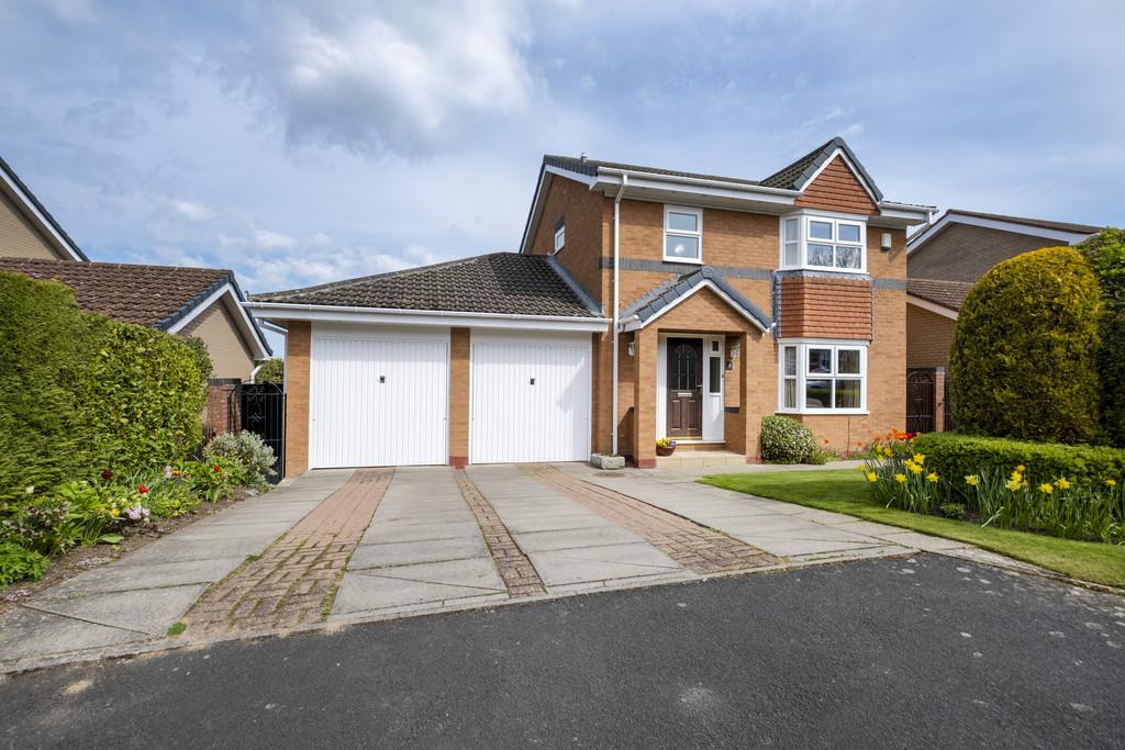 Charlton Close, Hexham 3 bed detached house £350,000