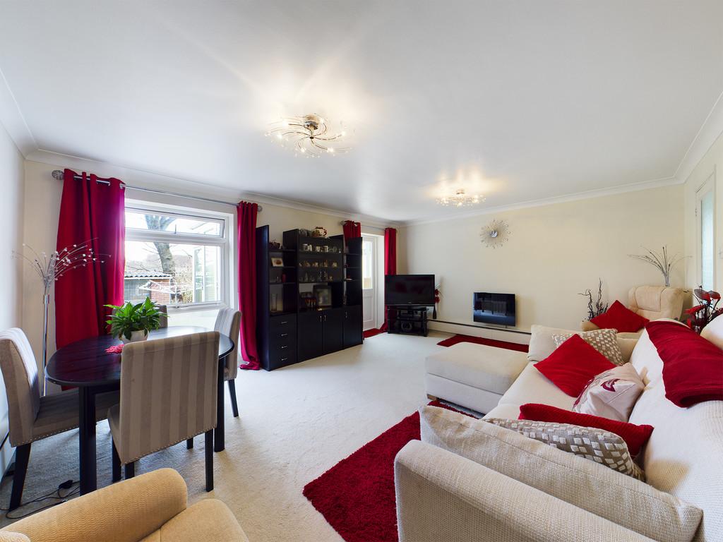 Brixham Crescent, Ruislip 3 bed detached house £750,000