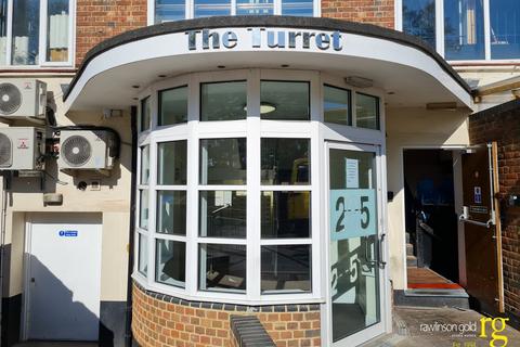 Studio to rent, The Turret, Rayners Lane