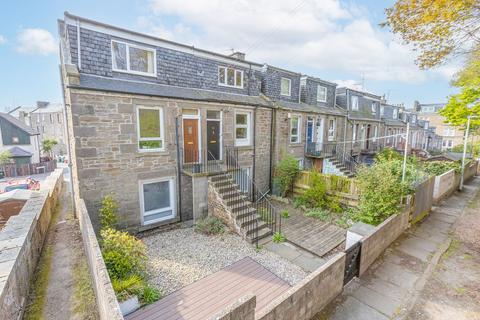 13 Blyth Place, Dundee, DD2 2LX