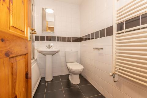 13 Blyth Place, Dundee, DD2 2LX