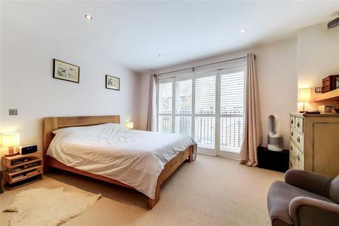 3 bedroom house for sale - Bromells Road, Clapham, London