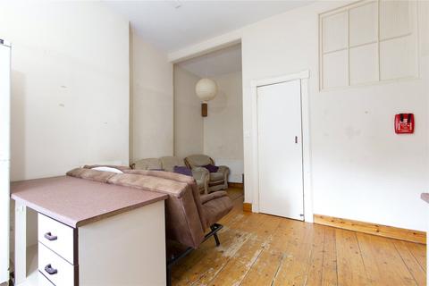 3 bedroom terraced house to rent, Maxwell Street, Edinburgh, EH10