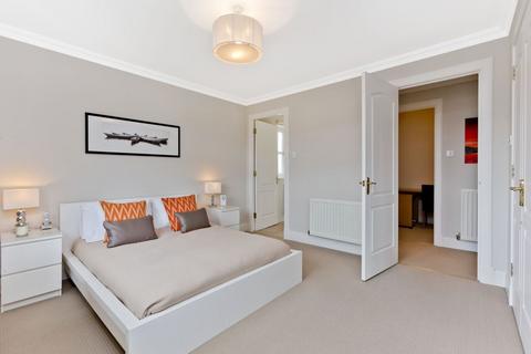 undefined, Rattray Drive, Edinburgh, EH10