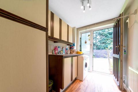 14 Balmoral Gardens, Bexley, DA5 1HR