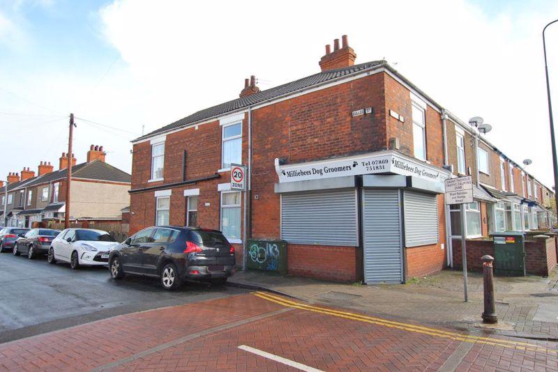 LADYSMITH ROAD, GRIMSBY 3 bed end of terrace house £115,000