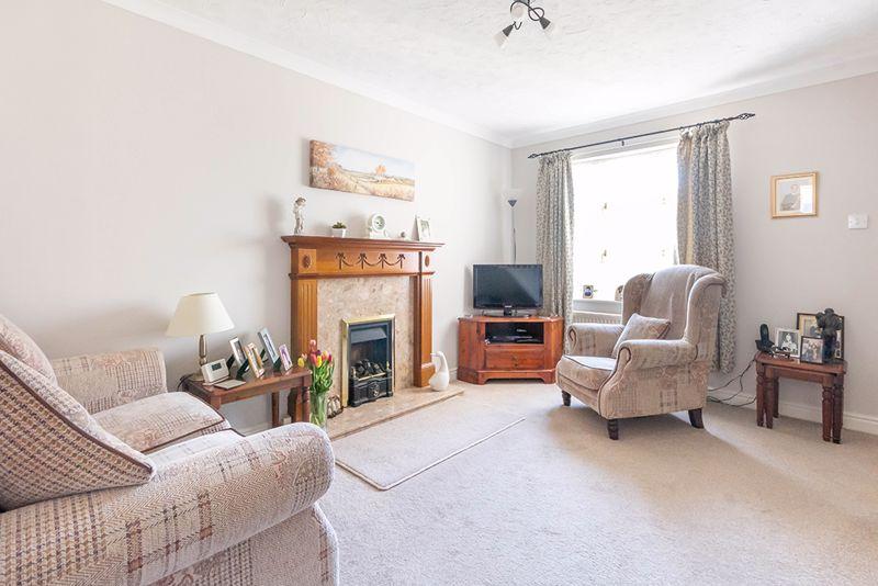 Belle Vue Gardens, Alnwick 2 bed terraced house £147,500