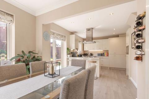 156 Forest Gate, Palmersville, Newcastle Upon Tyne, NE12 9EN